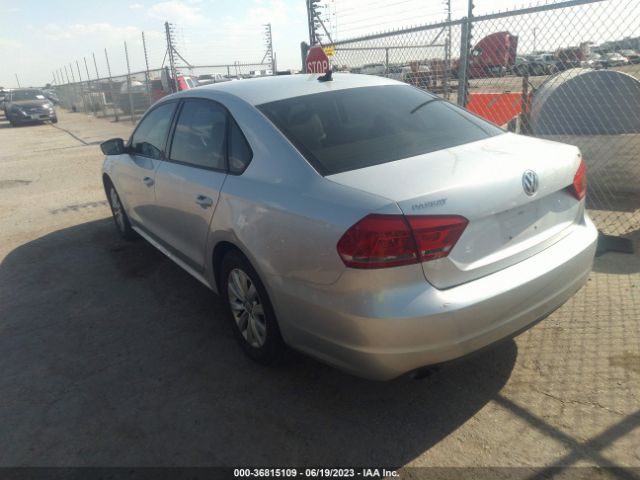 Photo 2 VIN: 1VWAT7A39FC037971 - VOLKSWAGEN PASSAT 