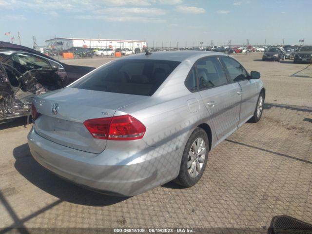 Photo 3 VIN: 1VWAT7A39FC037971 - VOLKSWAGEN PASSAT 