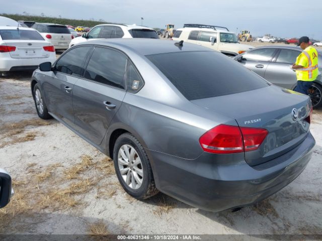 Photo 2 VIN: 1VWAT7A39FC080318 - VOLKSWAGEN PASSAT 