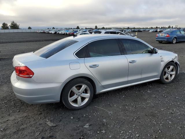 Photo 2 VIN: 1VWAT7A39FC100373 - VOLKSWAGEN PASSAT S 