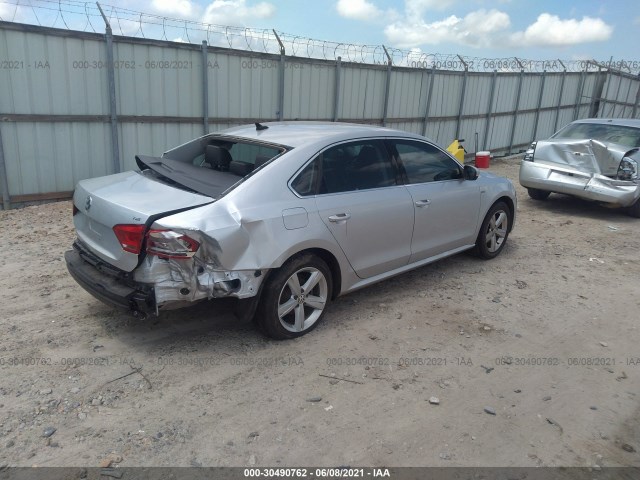 Photo 3 VIN: 1VWAT7A39FC109767 - VOLKSWAGEN PASSAT 