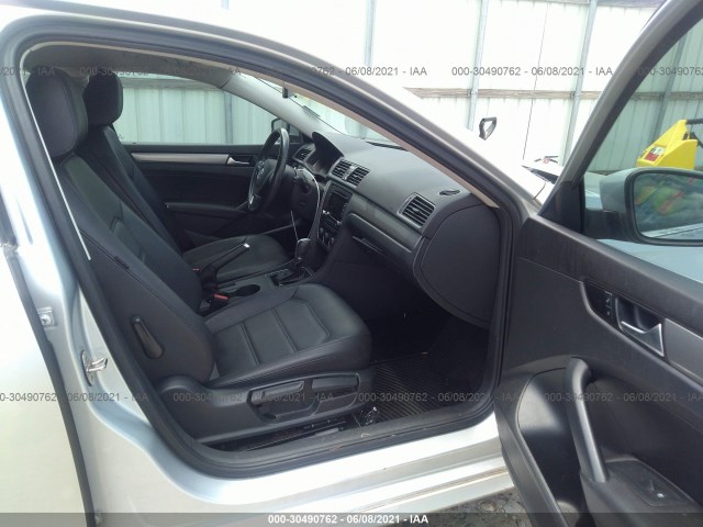 Photo 4 VIN: 1VWAT7A39FC109767 - VOLKSWAGEN PASSAT 