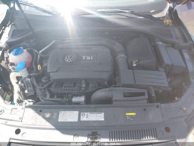 Photo 9 VIN: 1VWAT7A39FC110563 - VOLKSWAGEN PASSAT 