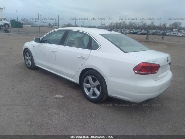 Photo 2 VIN: 1VWAT7A39FC115830 - VOLKSWAGEN PASSAT 