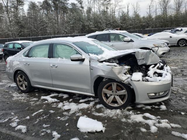 Photo 3 VIN: 1VWAT7A39FC115892 - VOLKSWAGEN PASSAT 