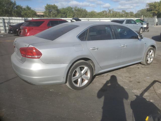 Photo 2 VIN: 1VWAT7A39FC117559 - VOLKSWAGEN PASSAT S 