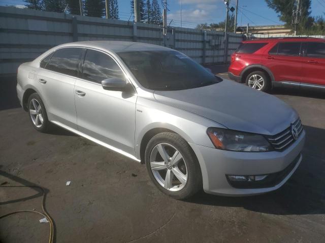 Photo 3 VIN: 1VWAT7A39FC117559 - VOLKSWAGEN PASSAT S 