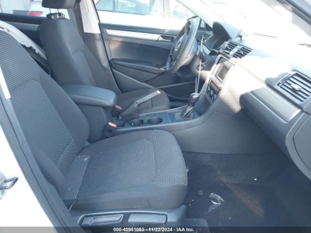 Photo 4 VIN: 1VWAT7A39GC042850 - VOLKSWAGEN PASSAT 