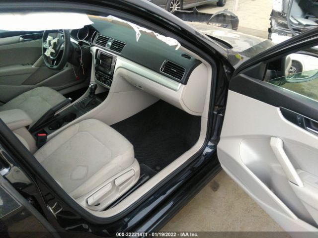 Photo 4 VIN: 1VWAT7A39HC012037 - VOLKSWAGEN PASSAT 