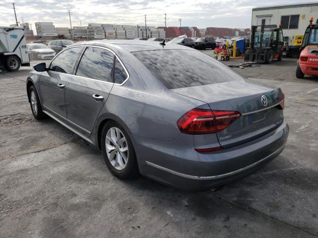 Photo 2 VIN: 1VWAT7A39HC070827 - VOLKSWAGEN PASSAT 