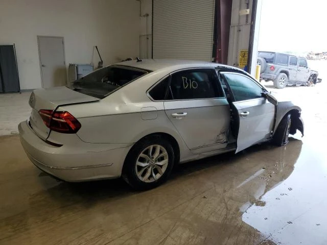 Photo 2 VIN: 1VWAT7A39HC081794 - VOLKSWAGEN PASSAT 