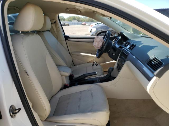 Photo 4 VIN: 1VWAT7A3XEC109324 - VOLKSWAGEN PASSAT 