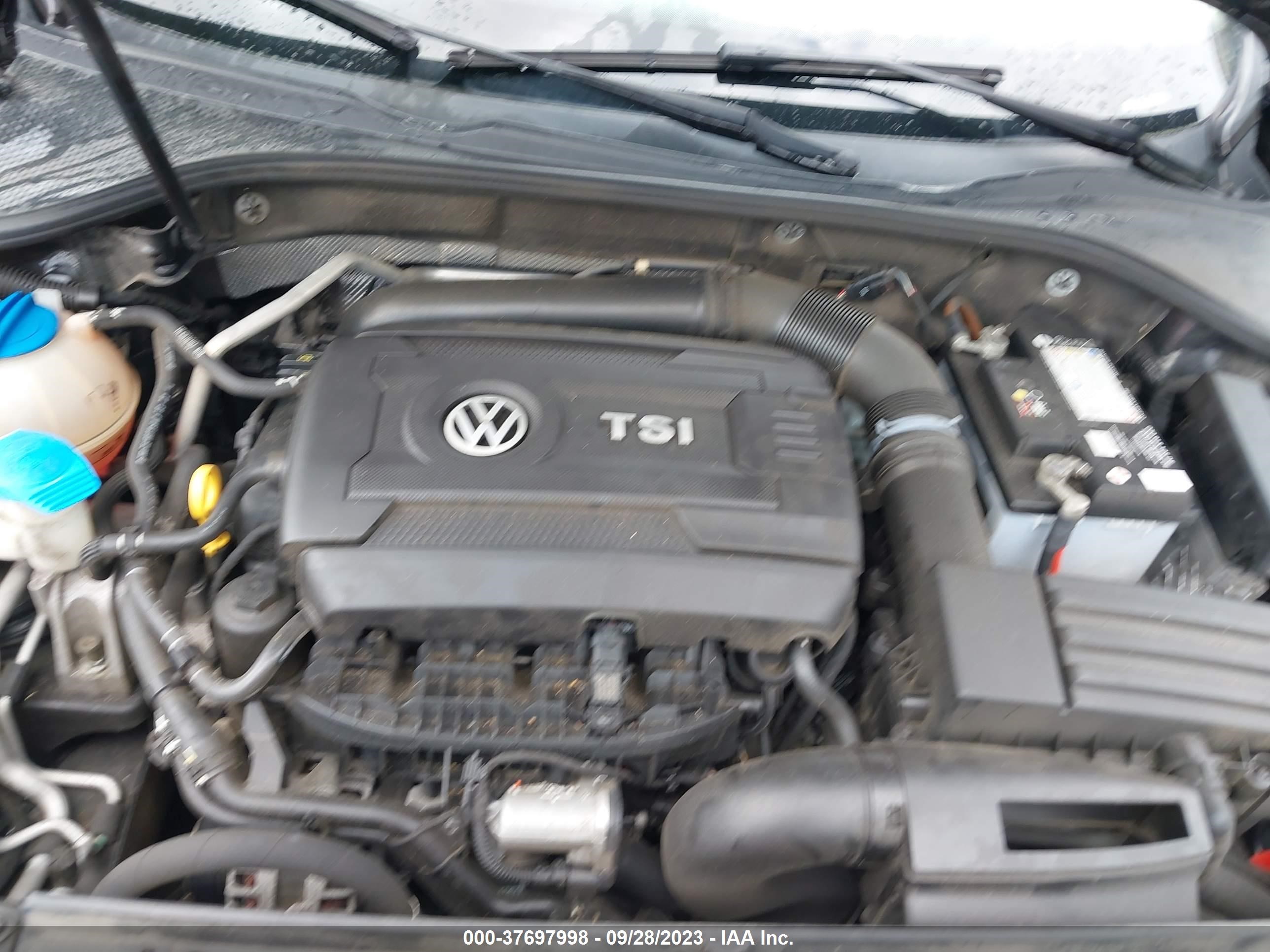 Photo 9 VIN: 1VWAT7A3XFC022525 - VOLKSWAGEN PASSAT 