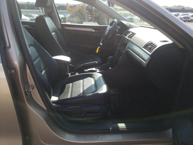 Photo 4 VIN: 1VWAT7A3XFC033654 - VOLKSWAGEN PASSAT 