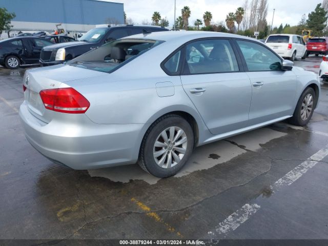 Photo 3 VIN: 1VWAT7A3XFC039177 - VOLKSWAGEN PASSAT 