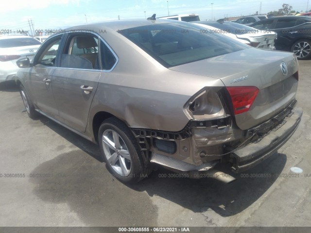 Photo 2 VIN: 1VWAT7A3XFC099427 - VOLKSWAGEN PASSAT 