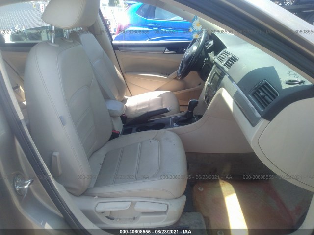 Photo 4 VIN: 1VWAT7A3XFC099427 - VOLKSWAGEN PASSAT 