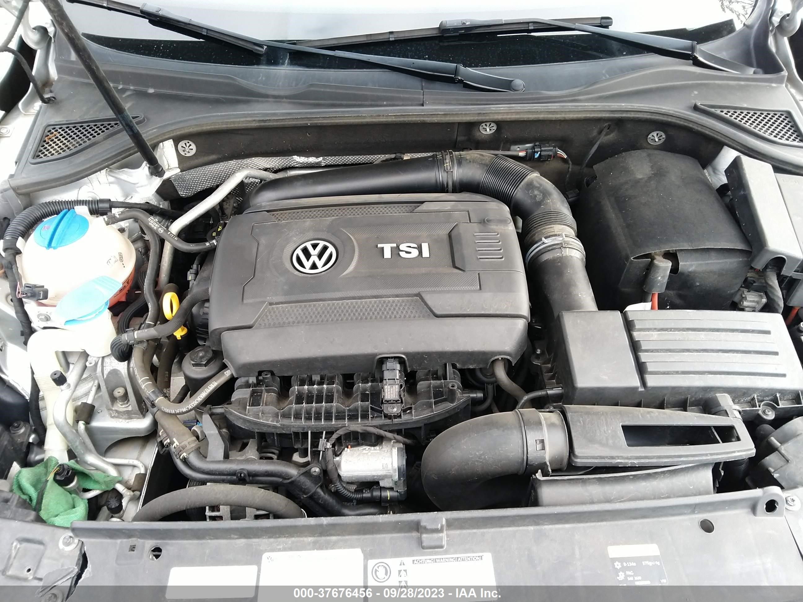 Photo 9 VIN: 1VWAT7A3XFC111155 - VOLKSWAGEN PASSAT 