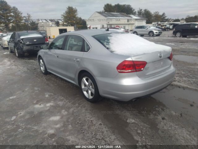 Photo 2 VIN: 1VWAT7A3XFC113245 - VOLKSWAGEN PASSAT 