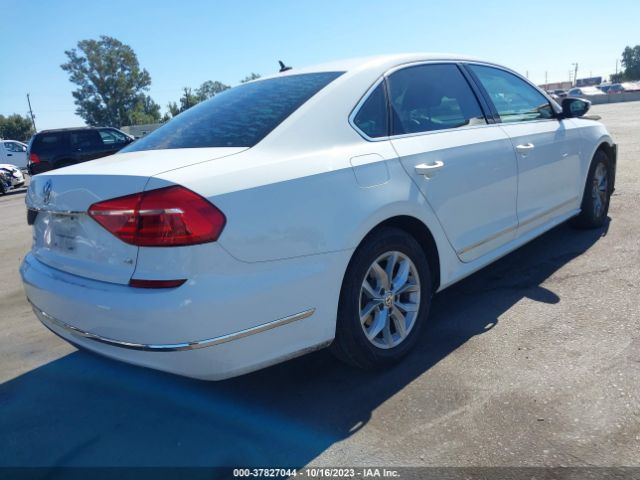 Photo 3 VIN: 1VWAT7A3XGC059933 - VOLKSWAGEN PASSAT 