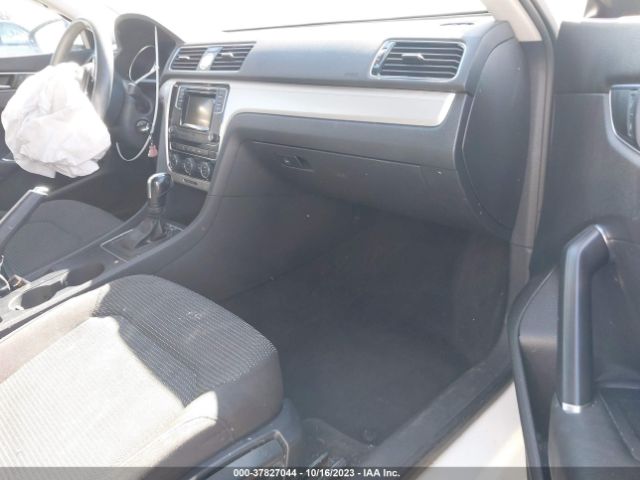 Photo 4 VIN: 1VWAT7A3XGC059933 - VOLKSWAGEN PASSAT 