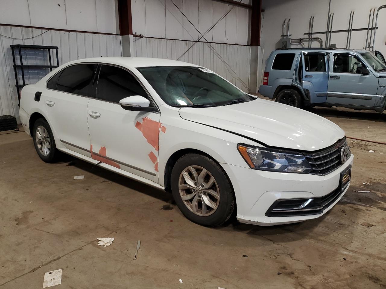 Photo 3 VIN: 1VWAT7A3XHC014136 - VOLKSWAGEN PASSAT 