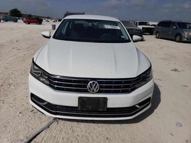 Photo 4 VIN: 1VWAT7A3XHC019806 - VOLKSWAGEN PASSAT 