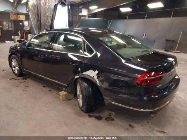 Photo 2 VIN: 1VWAT7A3XHC027629 - VOLKSWAGEN PASSAT 