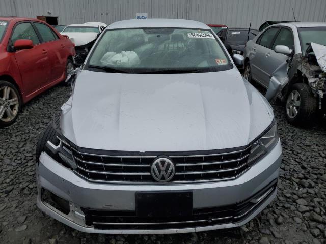 Photo 4 VIN: 1VWAT7A3XHC055544 - VOLKSWAGEN PASSAT S 