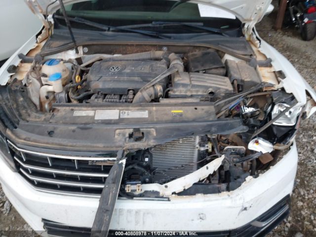 Photo 9 VIN: 1VWAT7A3XHC060730 - VOLKSWAGEN PASSAT 