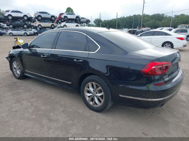 Photo 2 VIN: 1VWAT7A3XHC066544 - VOLKSWAGEN PASSAT 