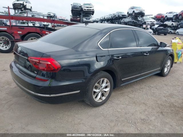 Photo 3 VIN: 1VWAT7A3XHC066544 - VOLKSWAGEN PASSAT 