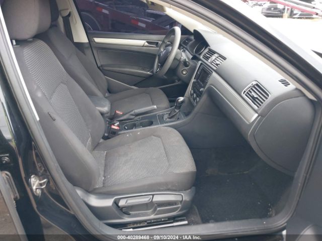 Photo 4 VIN: 1VWAT7A3XHC066544 - VOLKSWAGEN PASSAT 