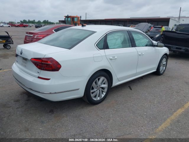 Photo 3 VIN: 1VWBA7A30JC015506 - VOLKSWAGEN PASSAT 