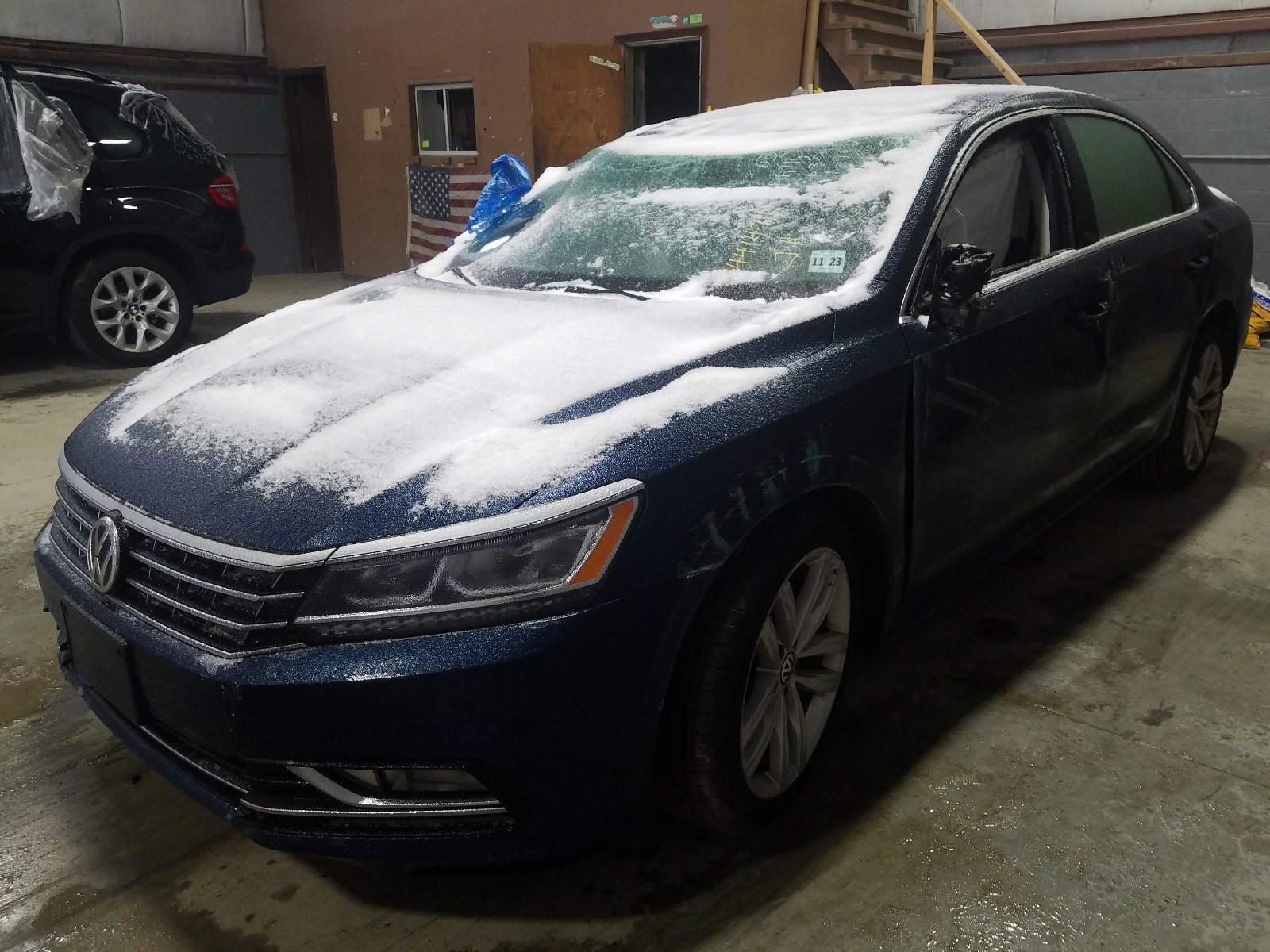 Photo 1 VIN: 1VWBA7A30JC026862 - VOLKSWAGEN PASSAT 