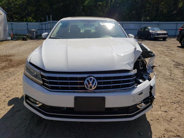 Photo 4 VIN: 1VWBA7A30JC037120 - VOLKSWAGEN PASSAT 