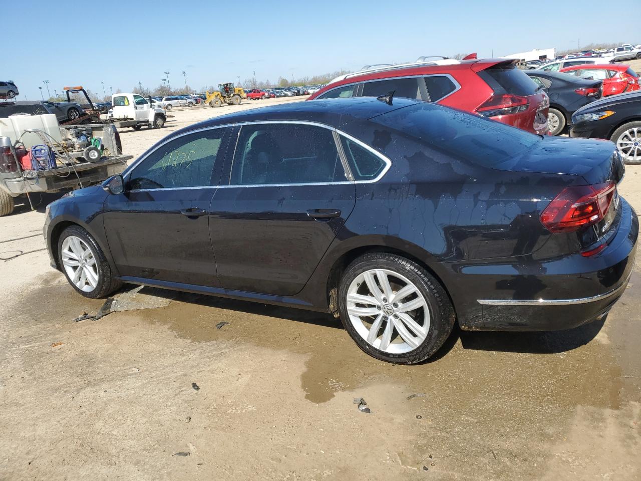 Photo 1 VIN: 1VWBA7A31JC028927 - VOLKSWAGEN PASSAT 