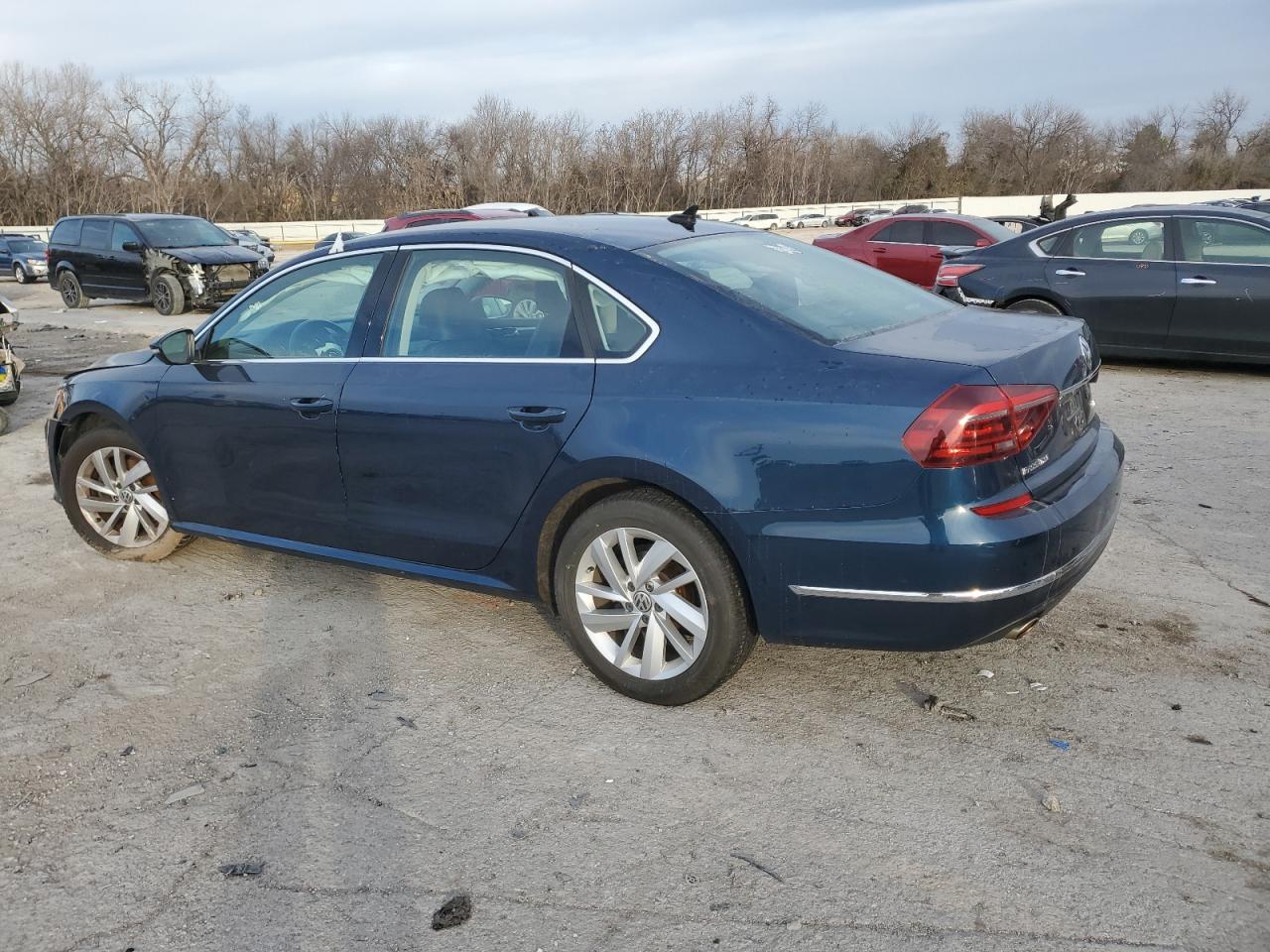 Photo 1 VIN: 1VWBA7A31JC032752 - VOLKSWAGEN PASSAT 