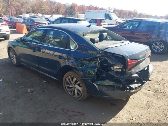 Photo 2 VIN: 1VWBA7A31JC045002 - VOLKSWAGEN PASSAT 