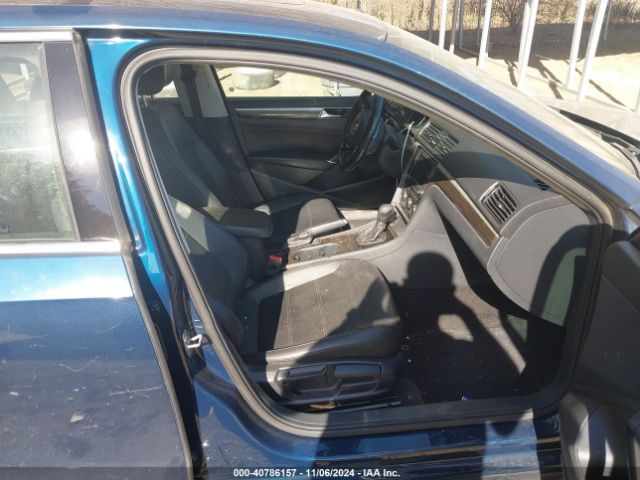 Photo 4 VIN: 1VWBA7A31JC045002 - VOLKSWAGEN PASSAT 