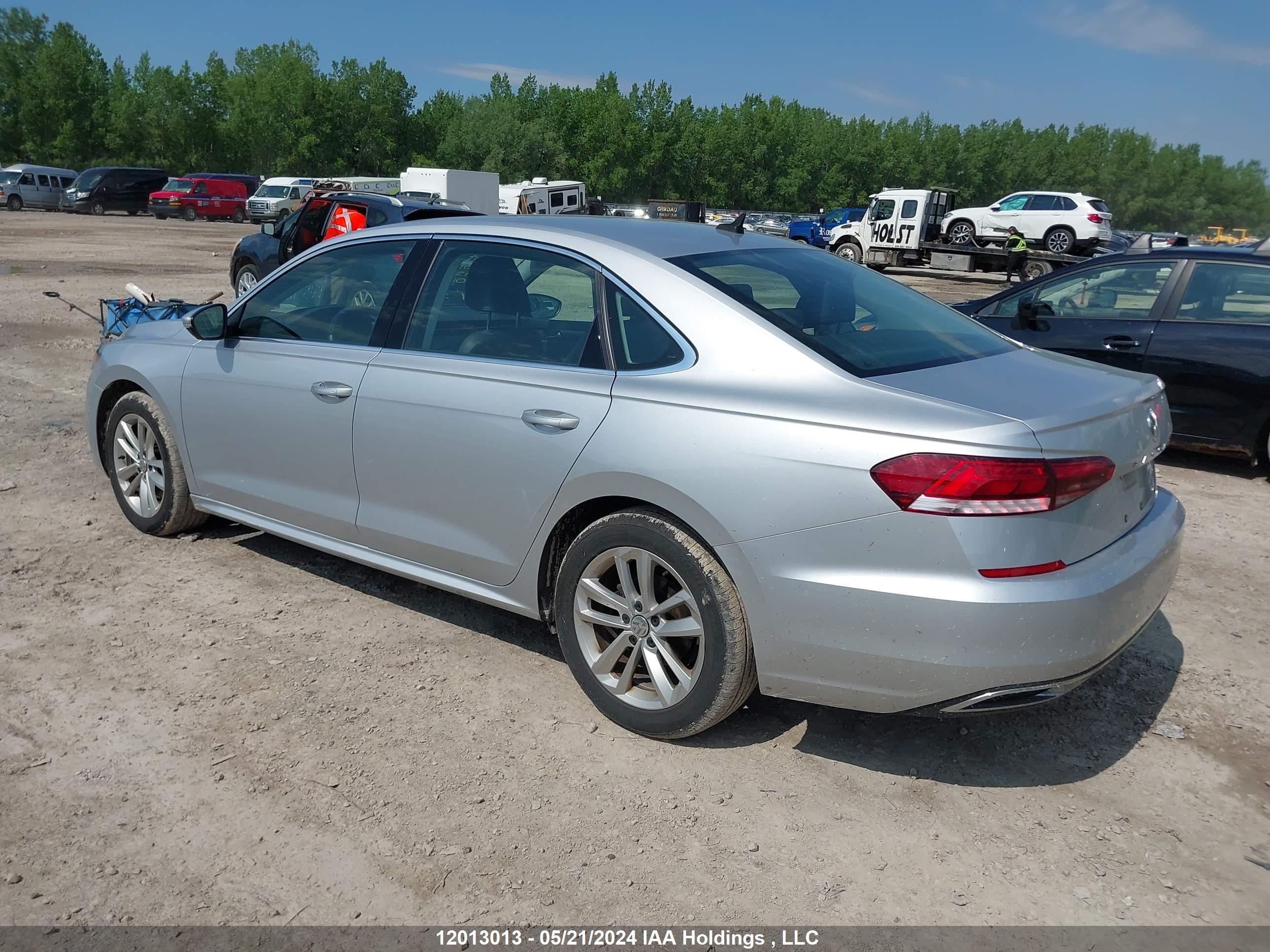 Photo 2 VIN: 1VWBA7A31MC012781 - VOLKSWAGEN PASSAT 