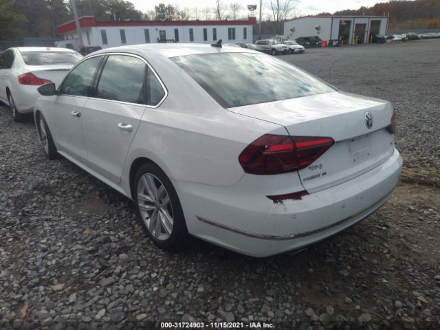 Photo 2 VIN: 1VWBA7A32JC005821 - VOLKSWAGEN PASSAT 