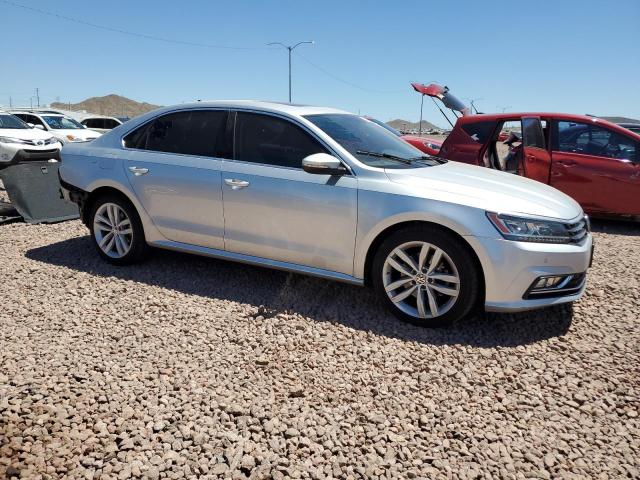 Photo 3 VIN: 1VWBA7A32JC009903 - VOLKSWAGEN PASSAT 