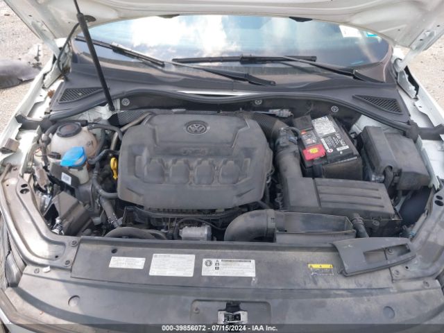 Photo 9 VIN: 1VWBA7A32JC030802 - VOLKSWAGEN PASSAT 