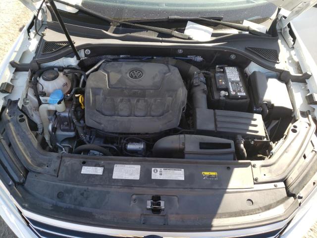 Photo 10 VIN: 1VWBA7A32JC032338 - VOLKSWAGEN PASSAT 