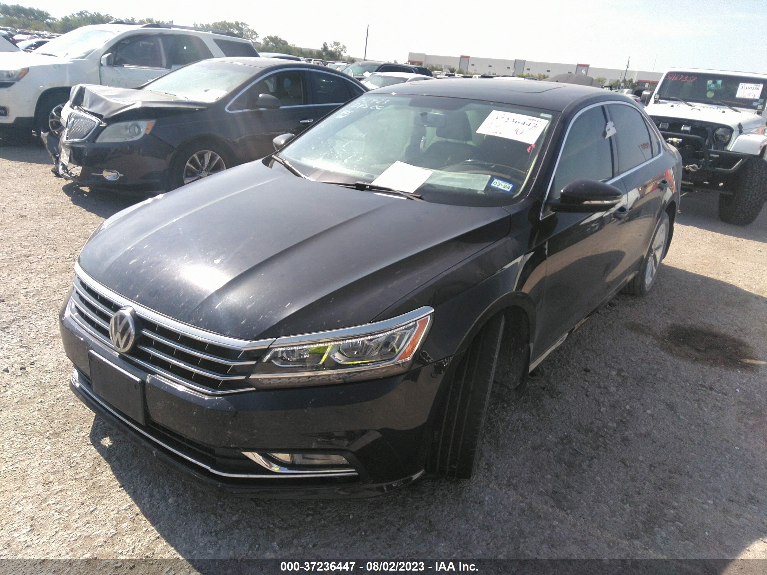 Photo 1 VIN: 1VWBA7A33JC019694 - VOLKSWAGEN PASSAT 