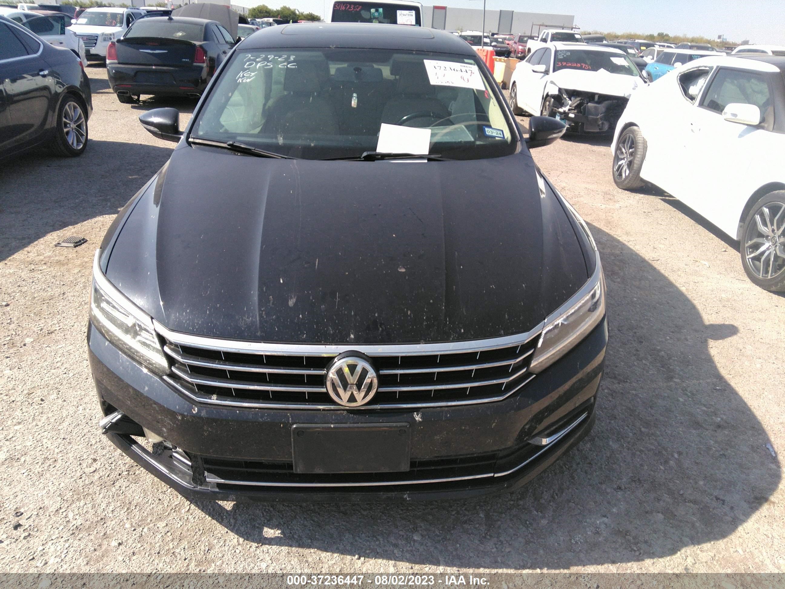 Photo 11 VIN: 1VWBA7A33JC019694 - VOLKSWAGEN PASSAT 