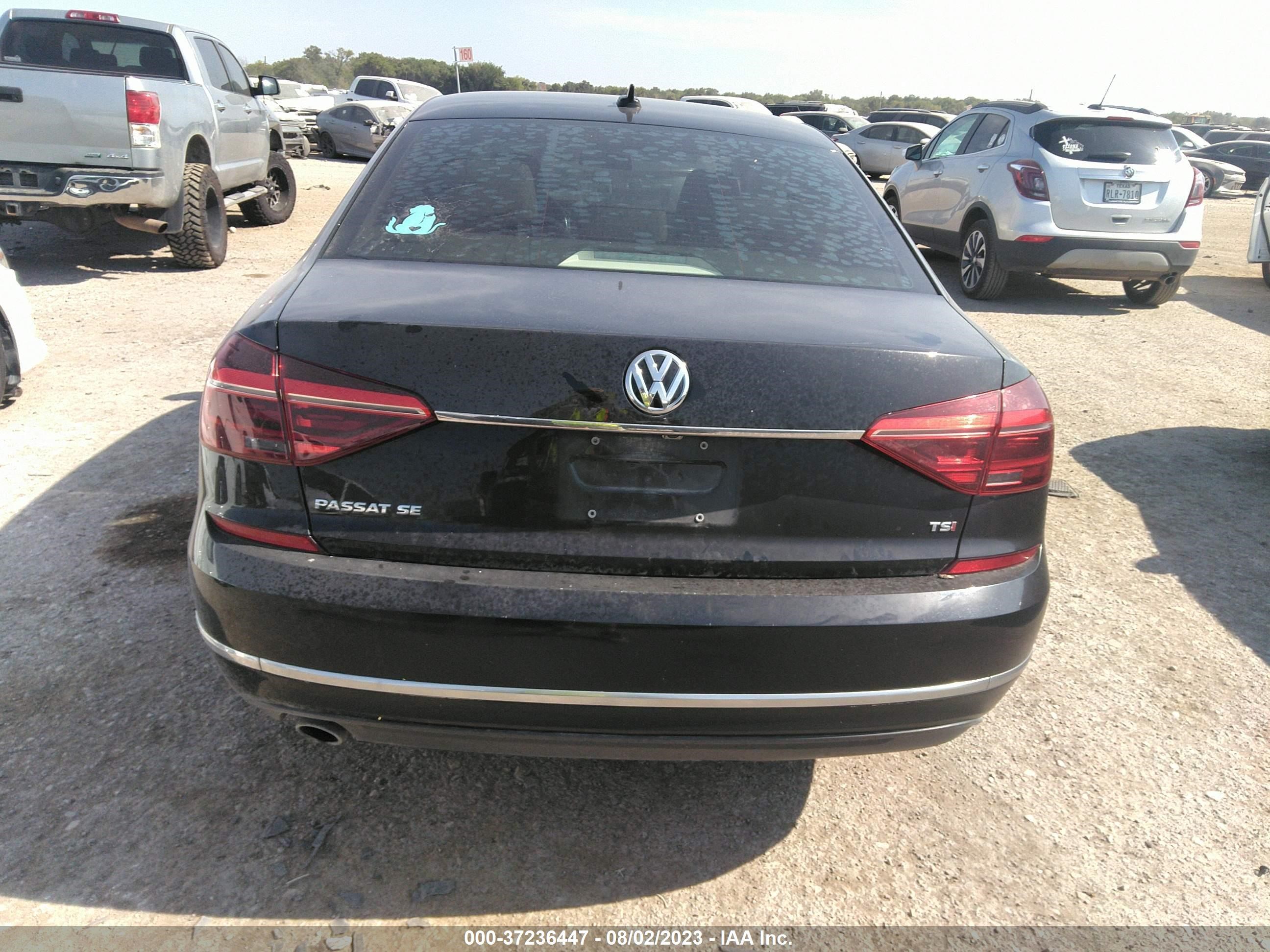 Photo 15 VIN: 1VWBA7A33JC019694 - VOLKSWAGEN PASSAT 