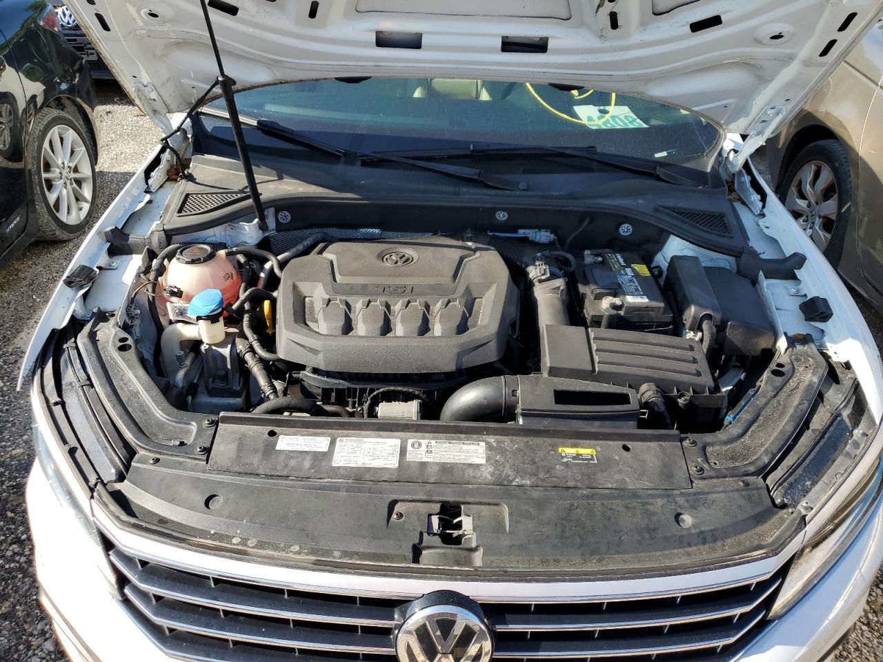 Photo 11 VIN: 1VWBA7A33JC024491 - VOLKSWAGEN PASSAT 