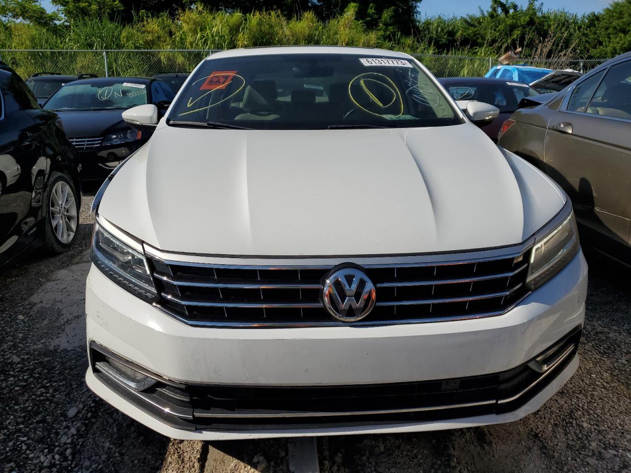 Photo 4 VIN: 1VWBA7A33JC024491 - VOLKSWAGEN PASSAT 